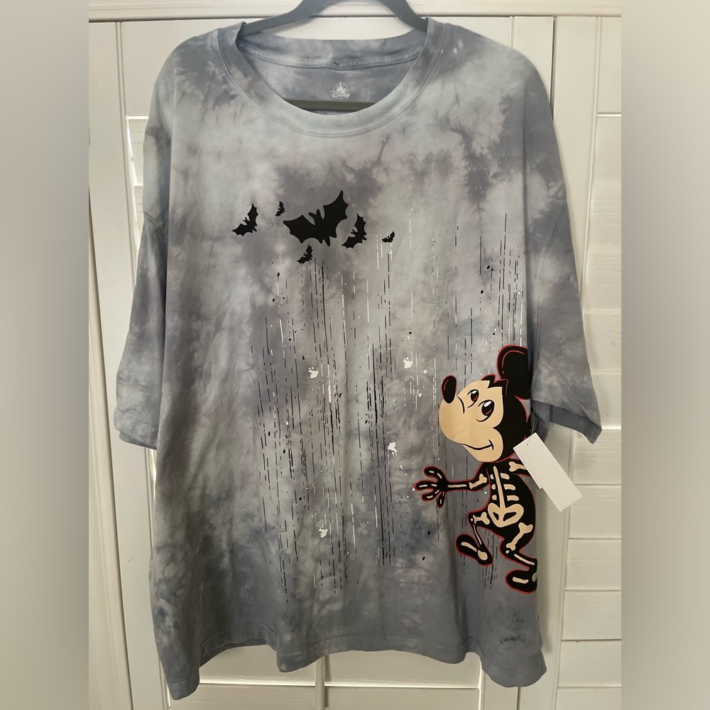 NWT Disney Parks Mickey Mouse Halloween T Shirt Size XL